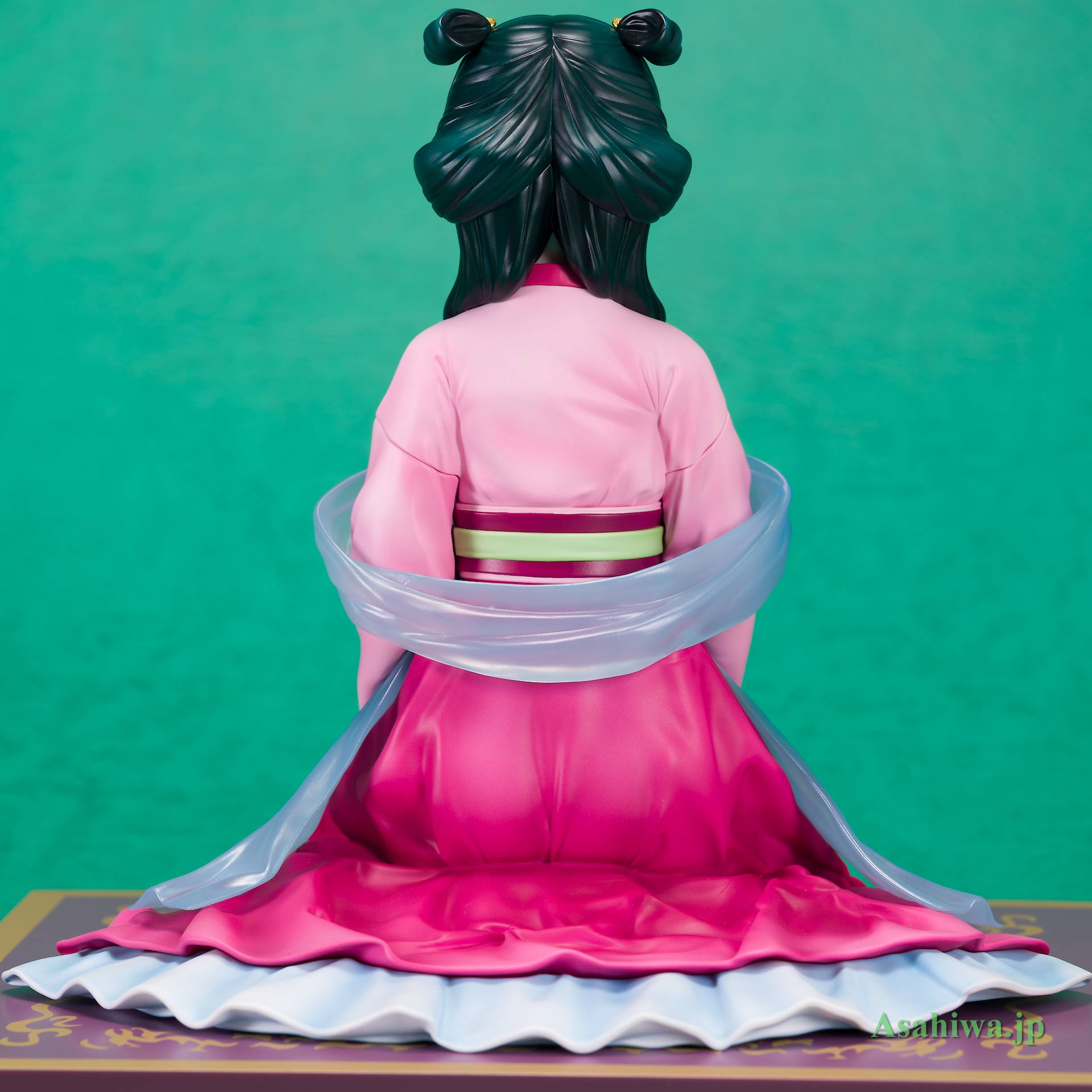 美少女フィギュア4個セット　薬屋のひとりごと 猫猫 月精　黒江雫　戦場ヶ原 等 Wonderful Works 猫猫 園遊会Ver. 薬屋のひとりごと よつばと