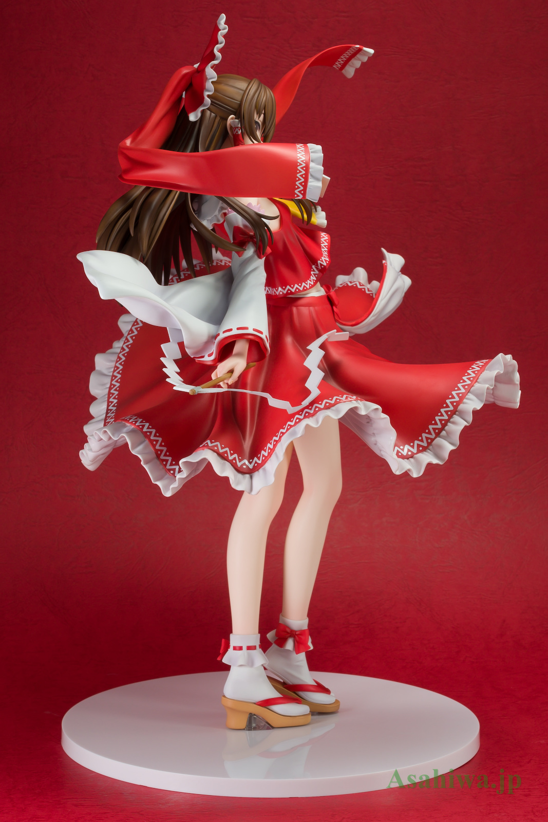 FREEing 博麗霊夢 東方Project よつばとフィギュアレビュー